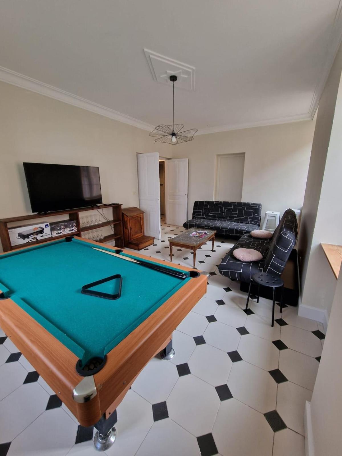 Grande Maison Meublee Tout Equipe Wifi, Tele, Billard - Demeure De 196 M2 A Tain L'Hermitage - 5 Chambres - 17 Couchages تورنو-سور-رون المظهر الخارجي الصورة